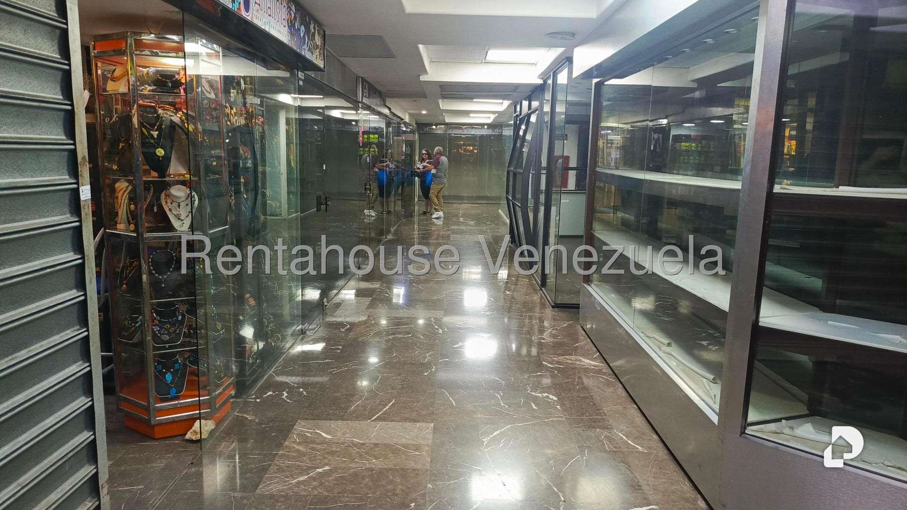 Local comercial en Prado Humboldt, Caracas – 11
