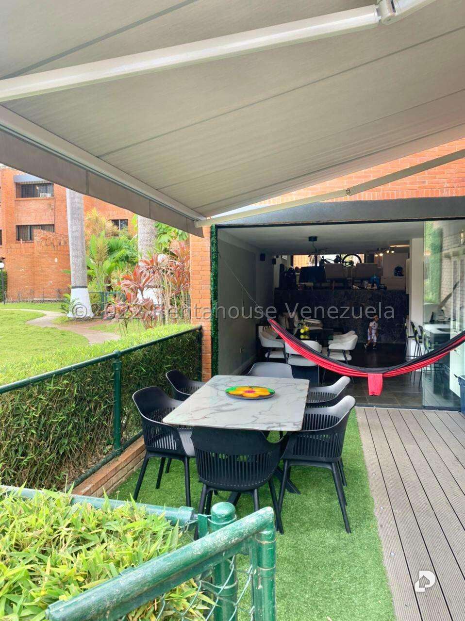 Casa en El Hatillo, Caracas – 12