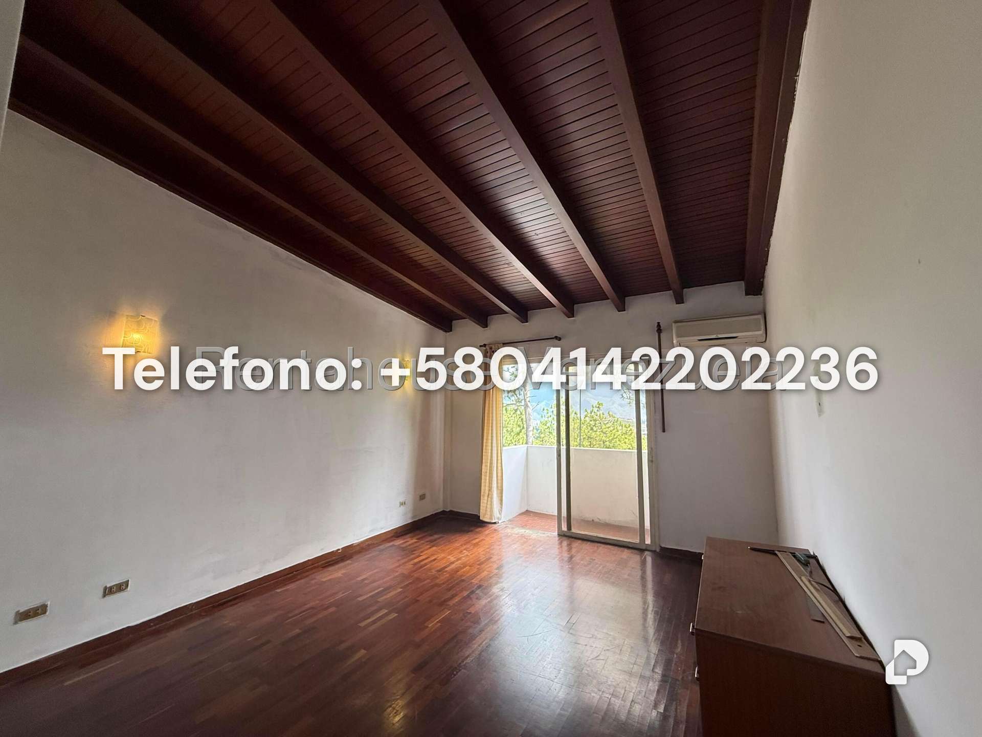Casa en Alto Prado, Caracas – 18