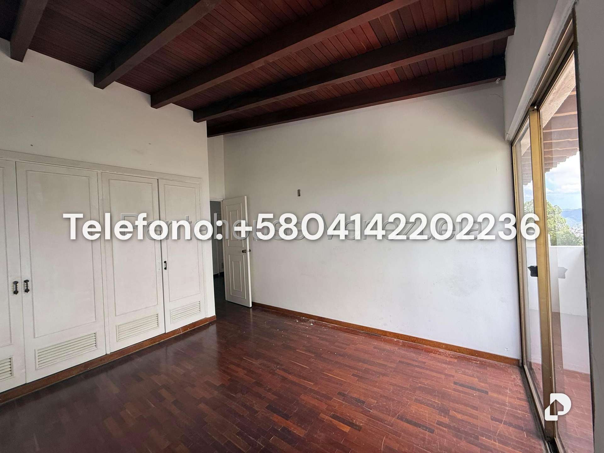 Casa en Alto Prado, Caracas – 23