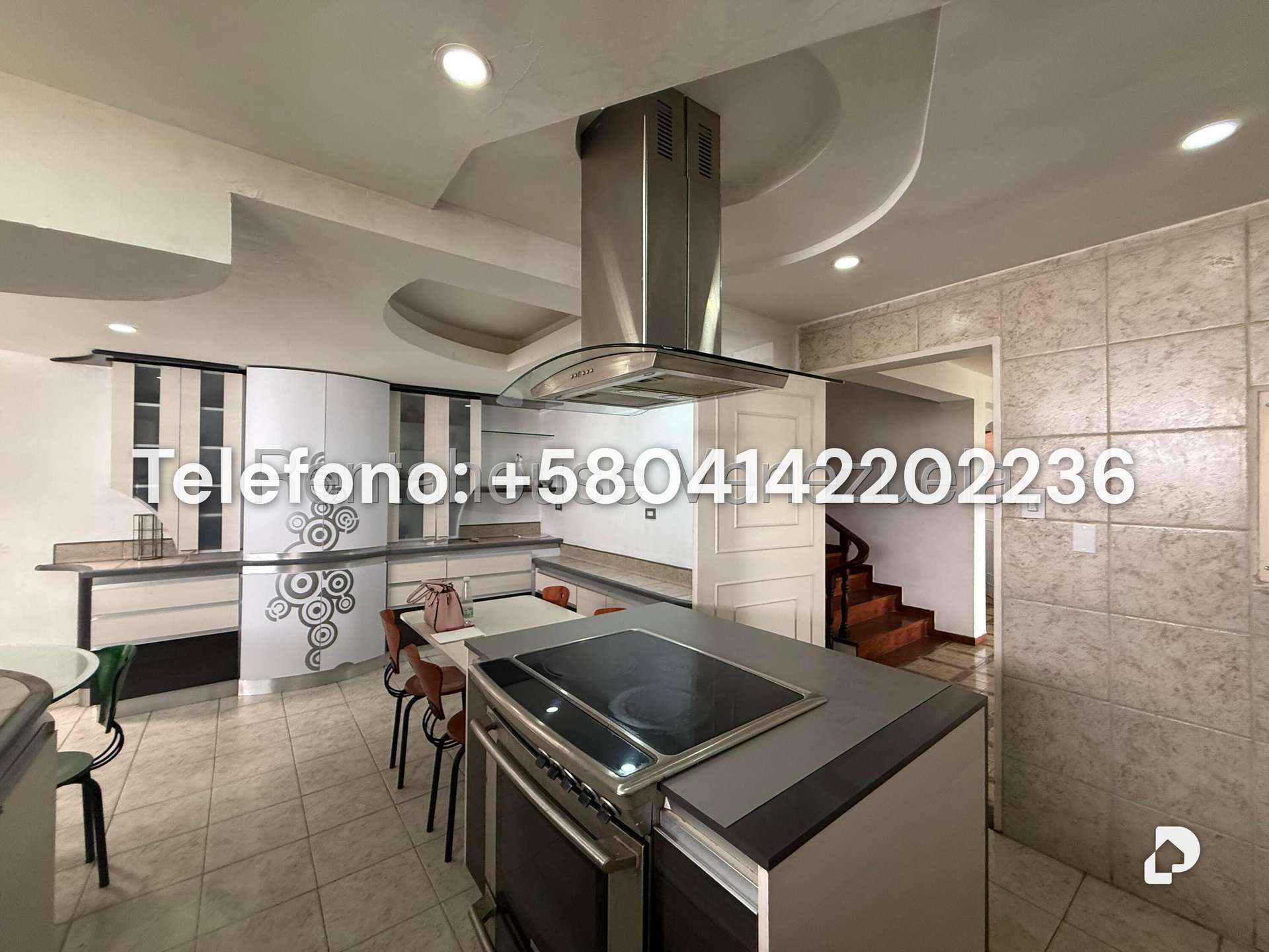 Casa en Alto Prado, Caracas – 9
