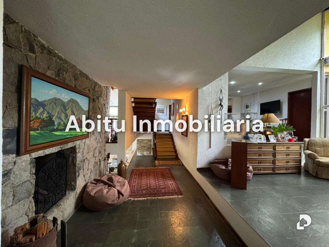 Casa en El Hatillo, Caracas – 27