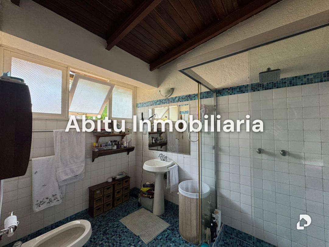 Casa en El Hatillo, Caracas – 26