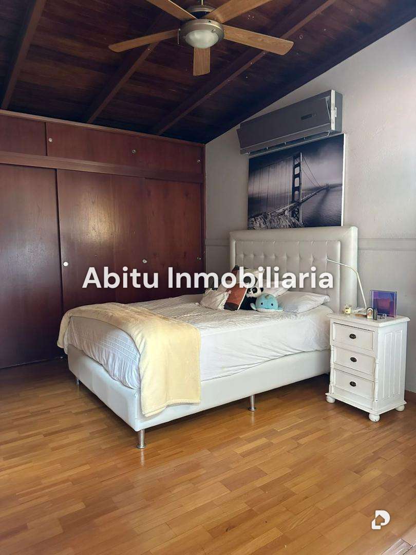 Casa en El Hatillo, Caracas – 13