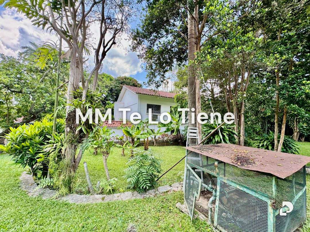 House in Country Club, Caracas – 8