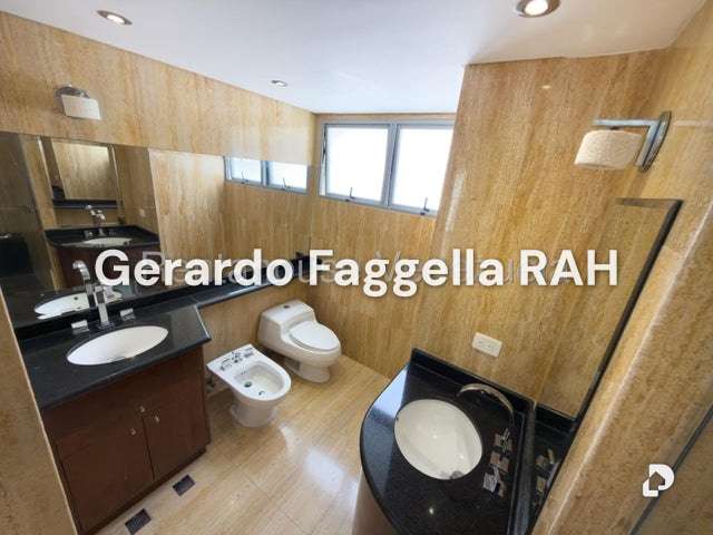 Apartamento en Lomas de Las Mercedes, Caracas – 10
