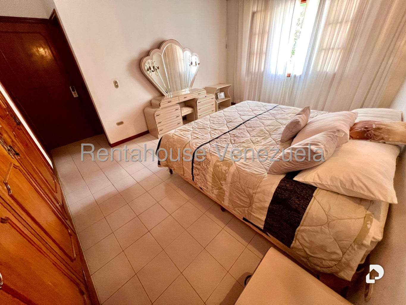 House in Los Naranjos (del Cafetal), Caracas – 25