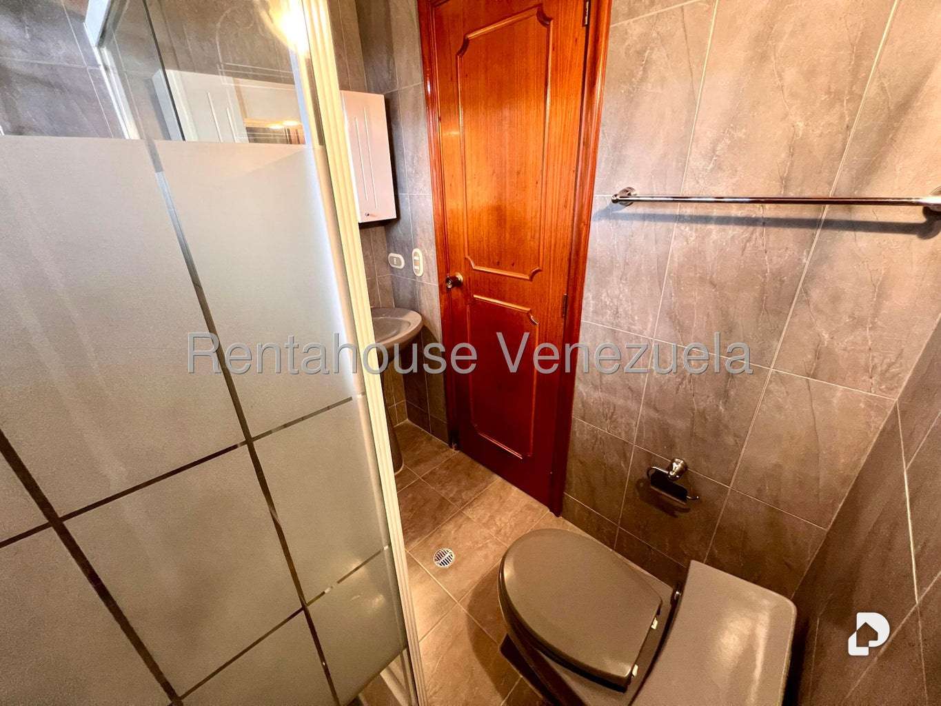 House in Los Naranjos (del Cafetal), Caracas – 35