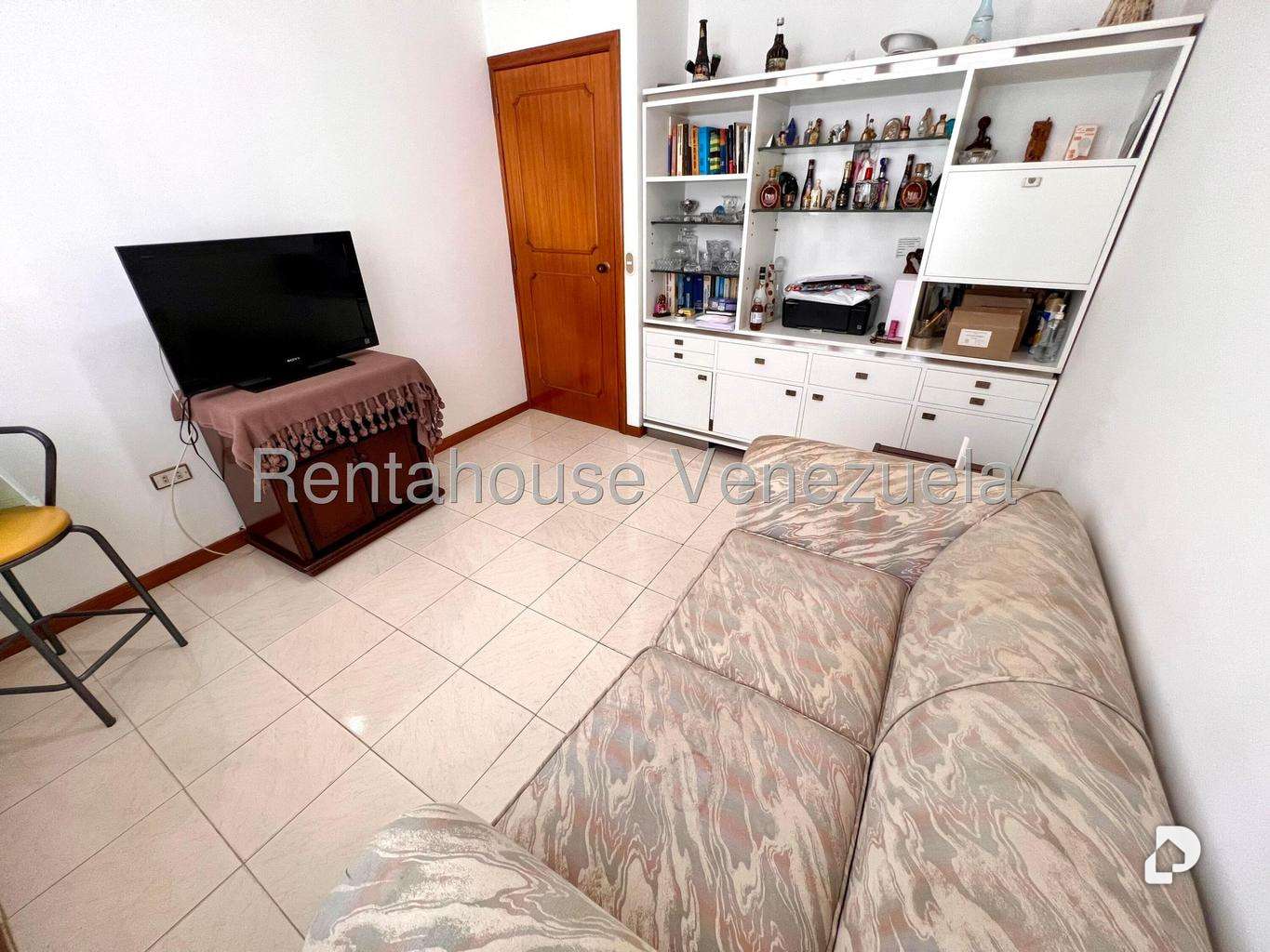 House in Los Naranjos (del Cafetal), Caracas – 14