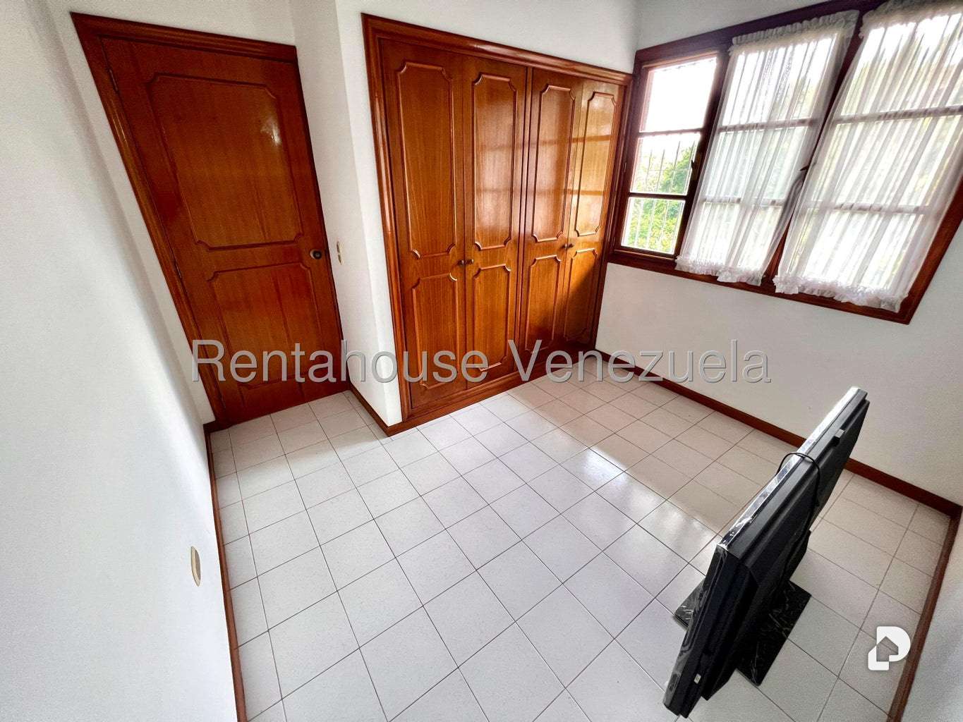 House in Los Naranjos (del Cafetal), Caracas – 38