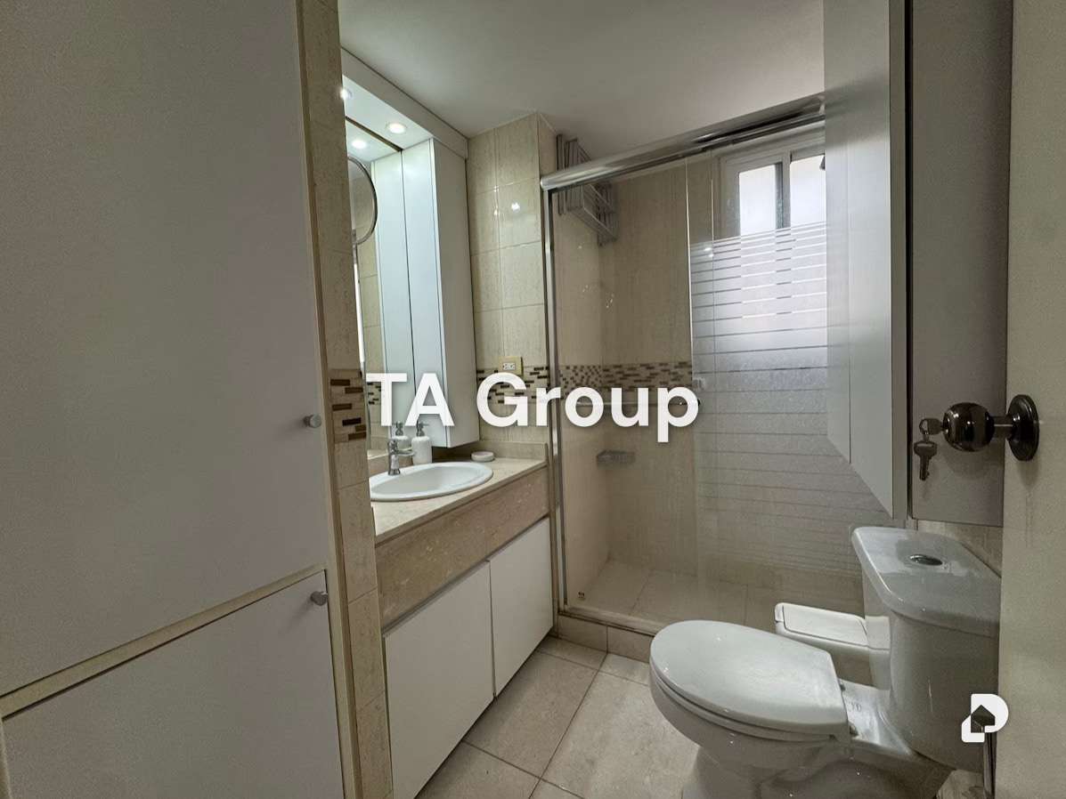 Apartamento en Los Palos Grandes, Caracas – 22