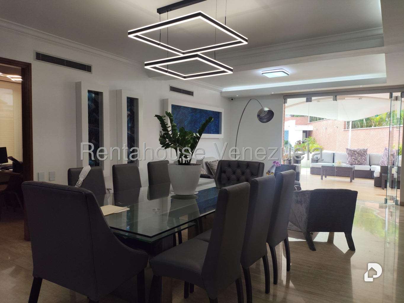 Casa en Lomas de La Lagunita, Caracas – 23