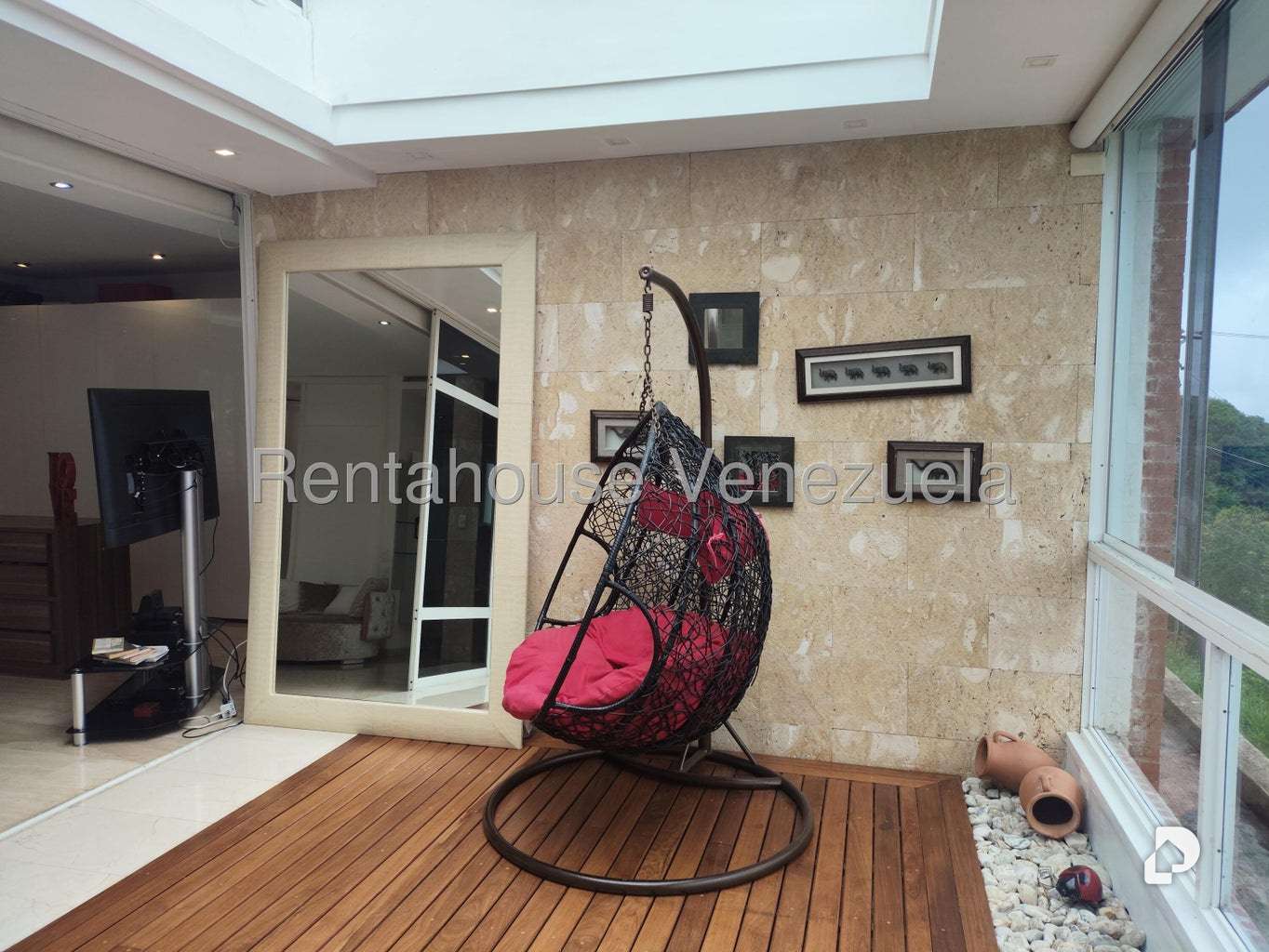 Casa en Lomas de La Lagunita, Caracas – 60