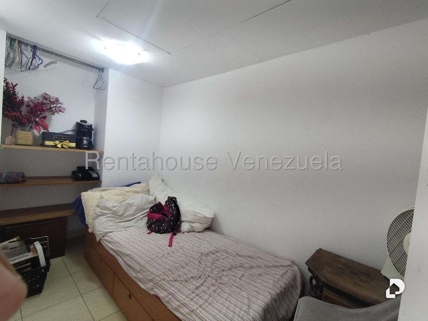 Casa en Lomas de La Lagunita, Caracas – 74