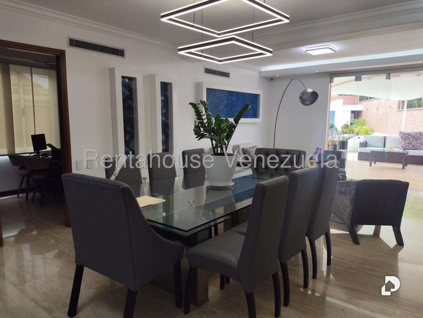 Casa en Lomas de La Lagunita, Caracas – 16
