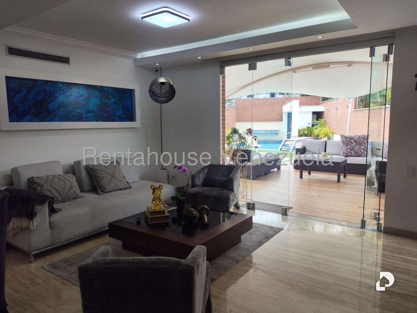Casa en Lomas de La Lagunita, Caracas – 20