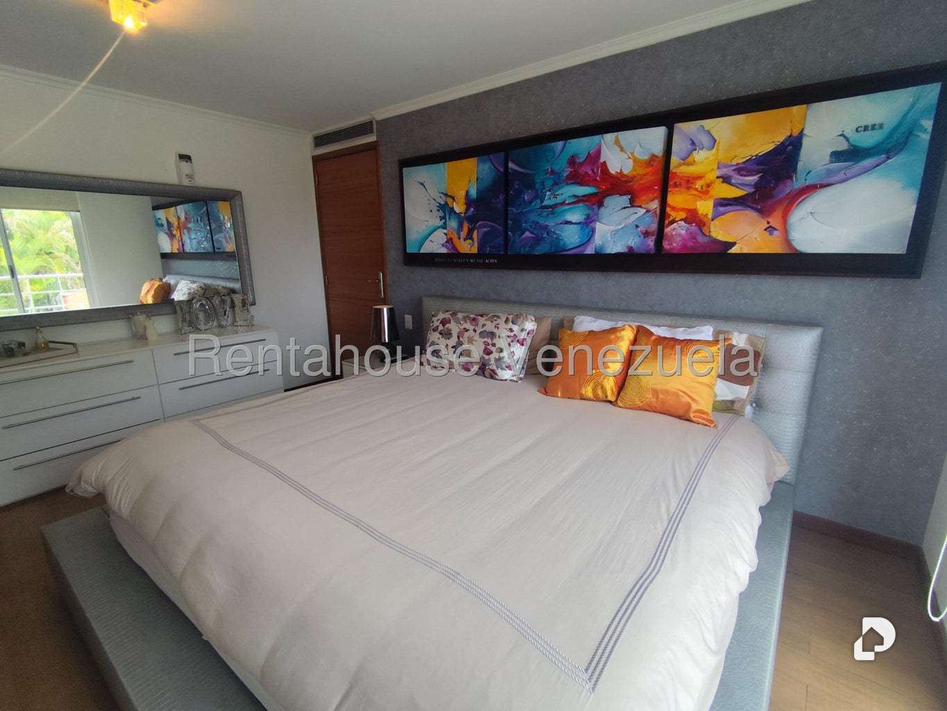 Casa en Lomas de La Lagunita, Caracas – 44