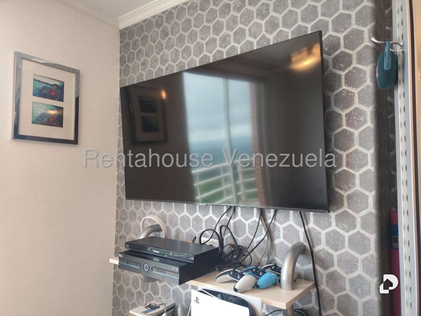 Casa en Lomas de La Lagunita, Caracas – 39