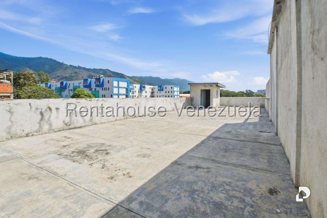 Local comercial en Catia, Caracas – 11