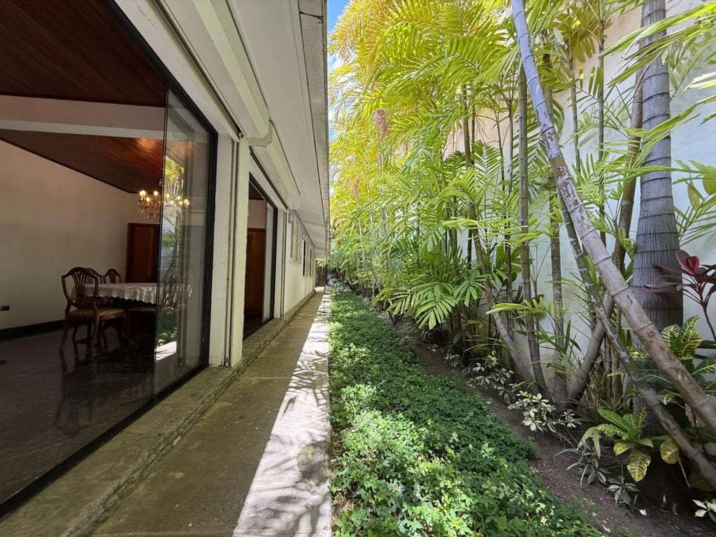 Casa en Altamira, Caracas - 1
