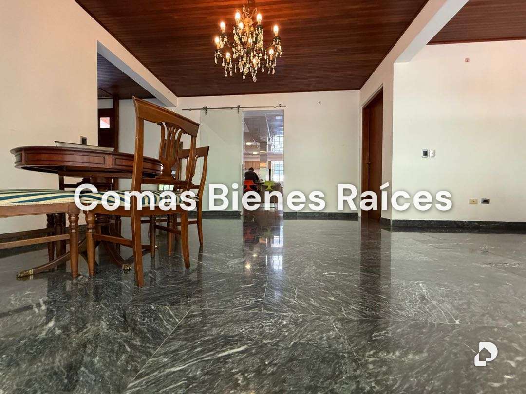 Casa en Altamira, Caracas – 7