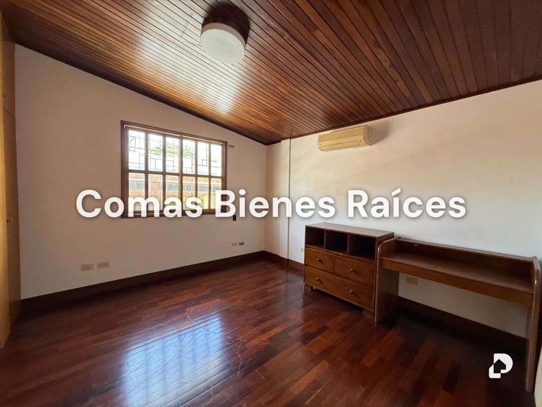 Casa en Altamira, Caracas – 20