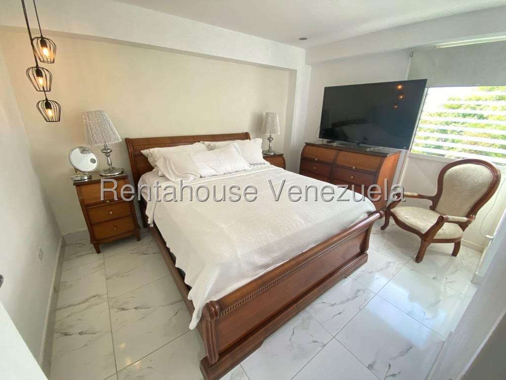 Apartamento en Santa Rosa de Lima, Caracas