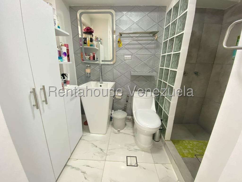 Apartamento en Santa Rosa de Lima, Caracas