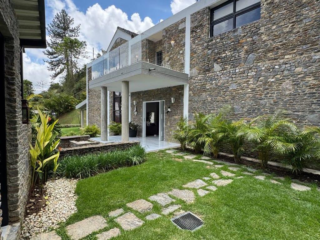 Casa en La Lagunita, Caracas