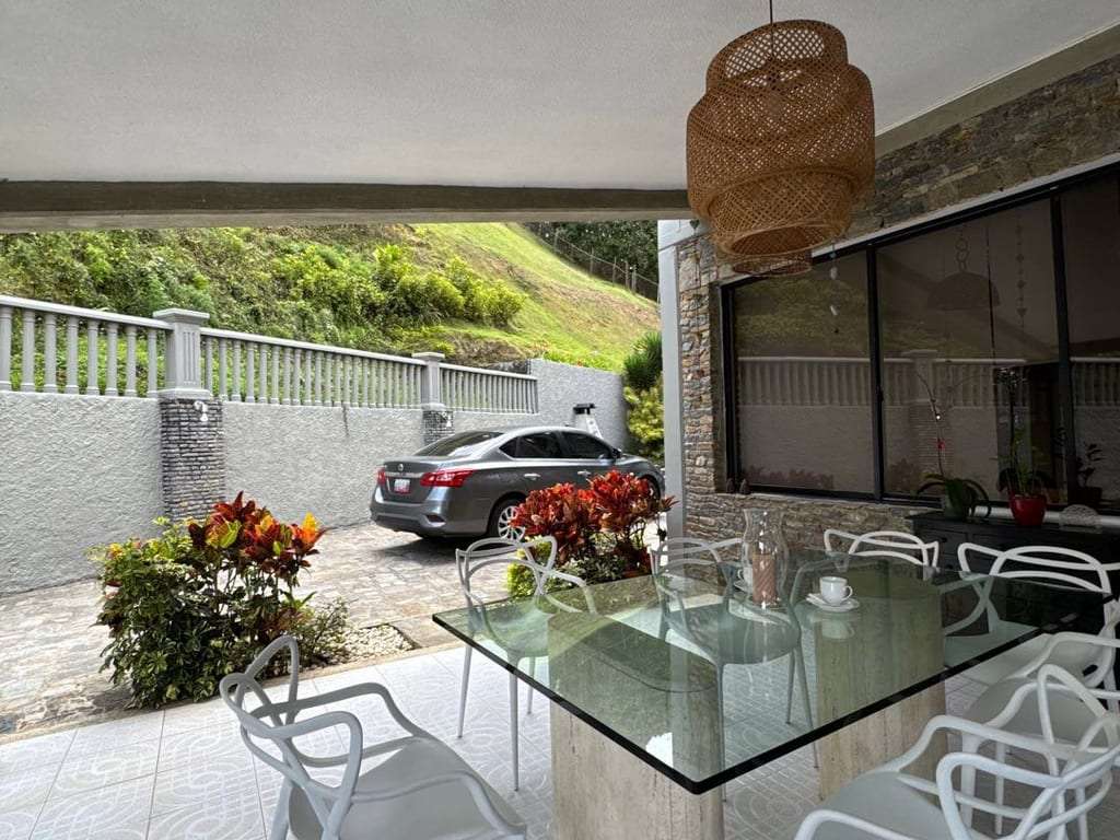 Casa en La Lagunita, Caracas