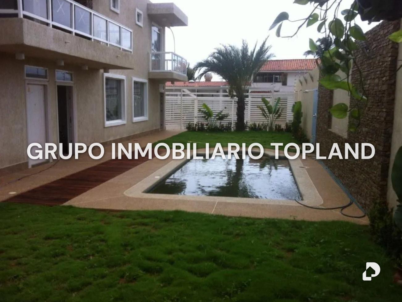 Townhouse in Urbanización Costa Azul, Porlamar – 1