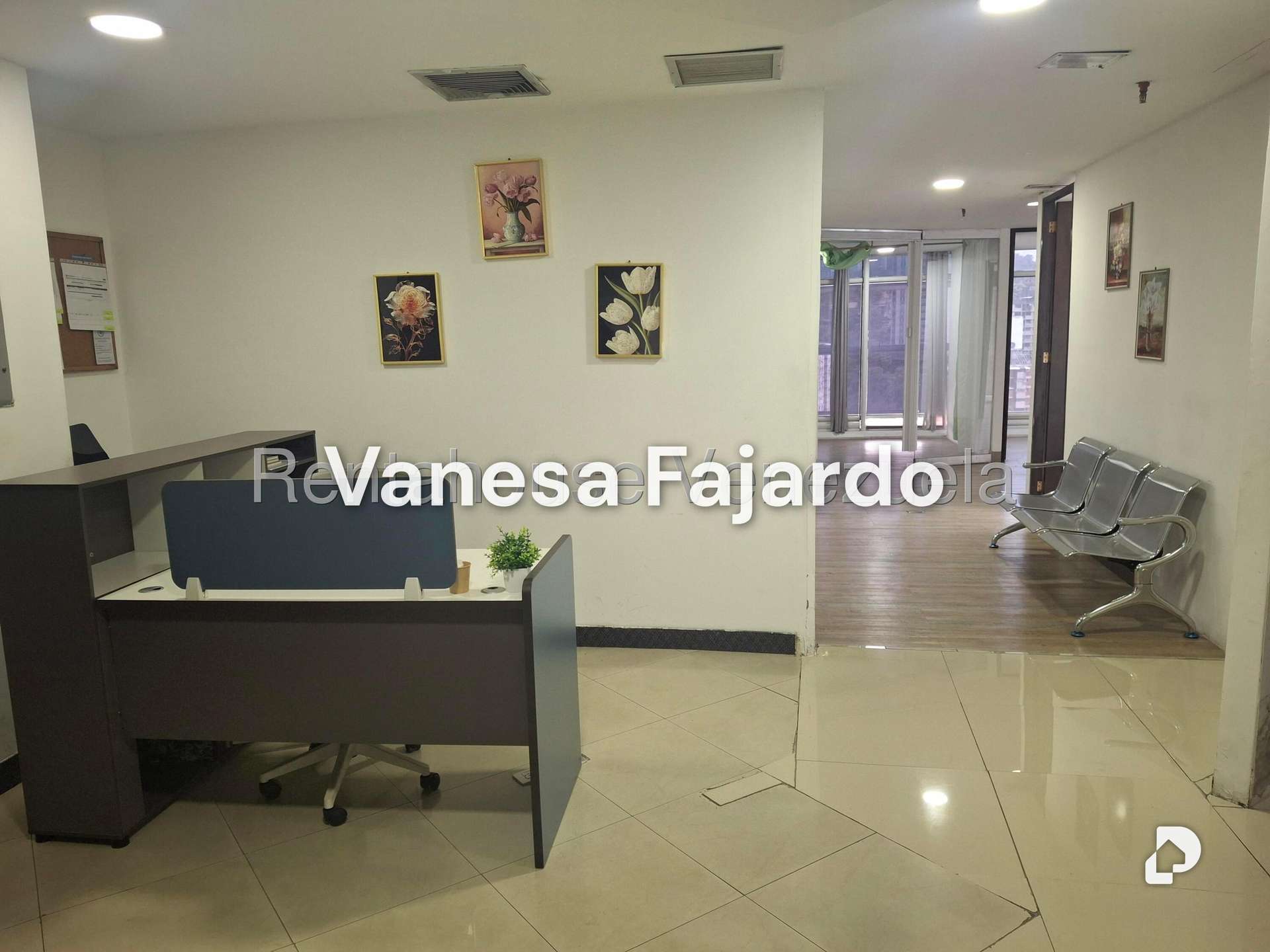 Local comercial en El Recreo, Caracas – 15