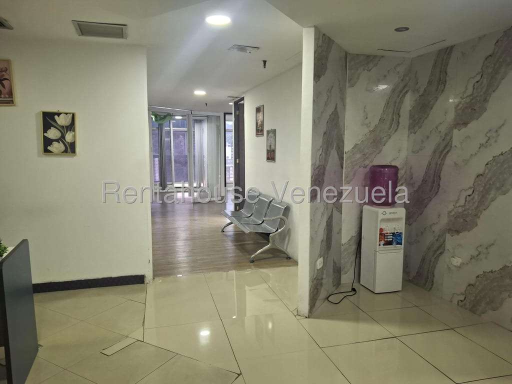 Local comercial en El Recreo, Caracas