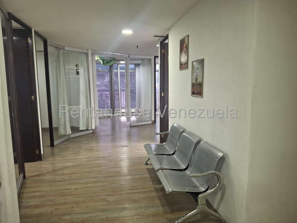 Local comercial en El Recreo, Caracas