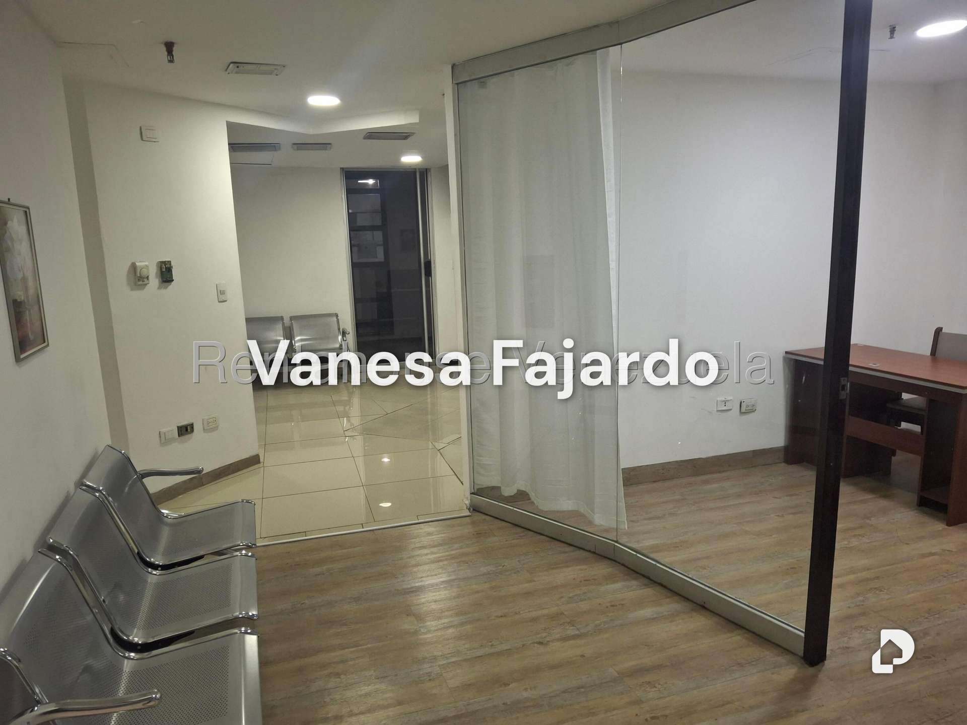 Local comercial en El Recreo, Caracas – 4