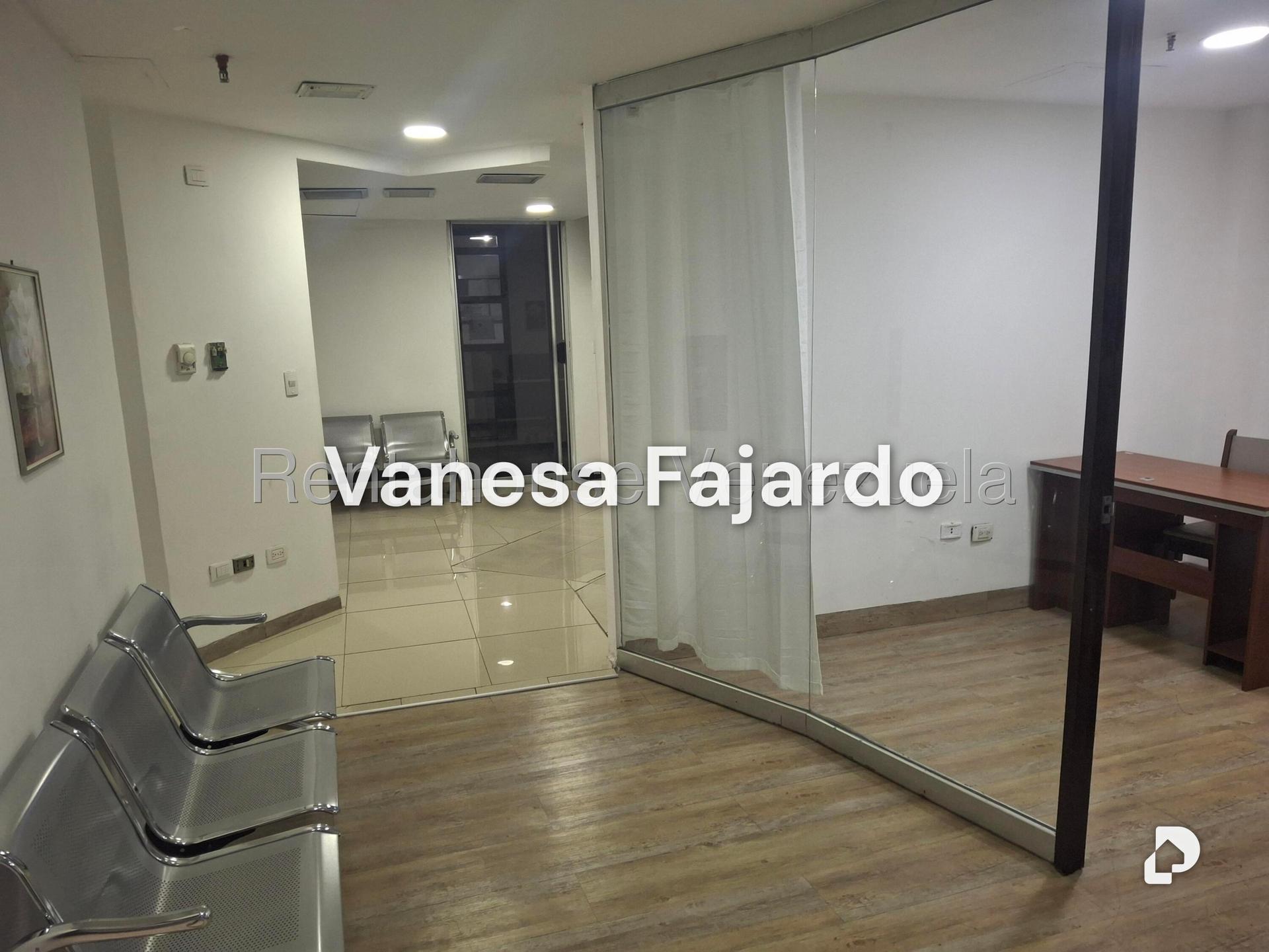 Local comercial en El Recreo, Caracas – 4