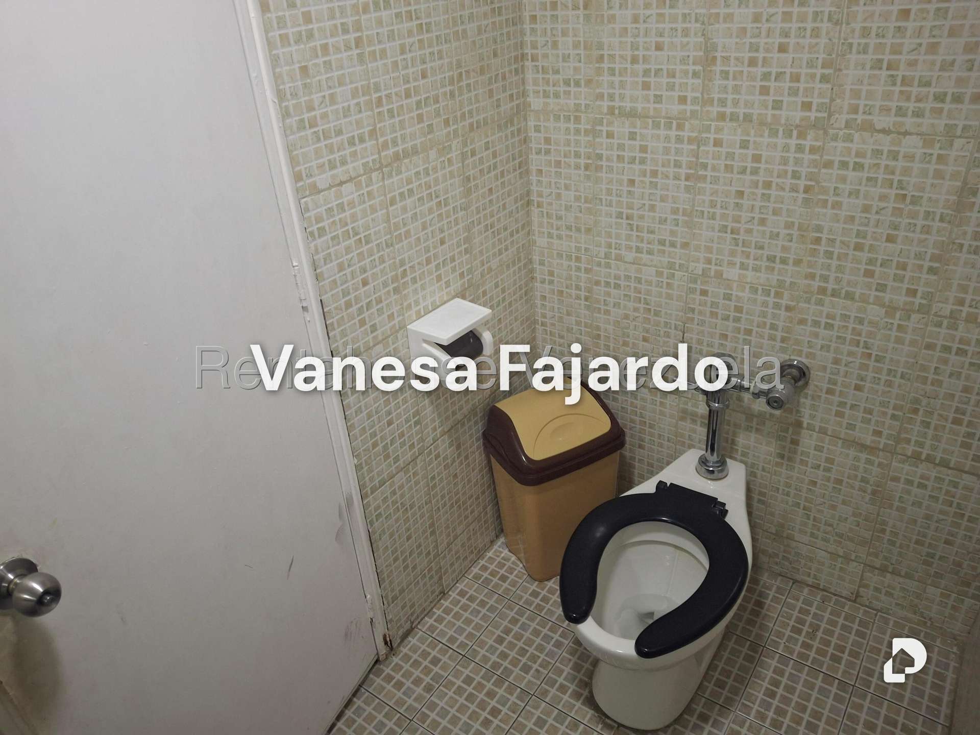 Local comercial en El Recreo, Caracas – 10