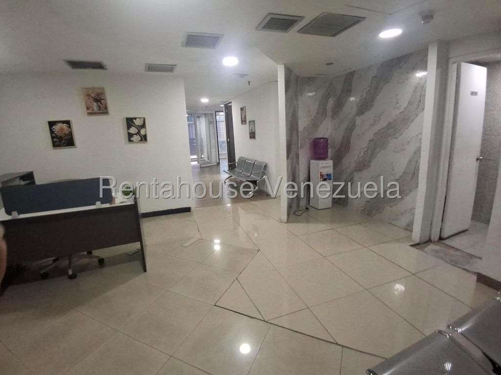 Local comercial en El Recreo, Caracas