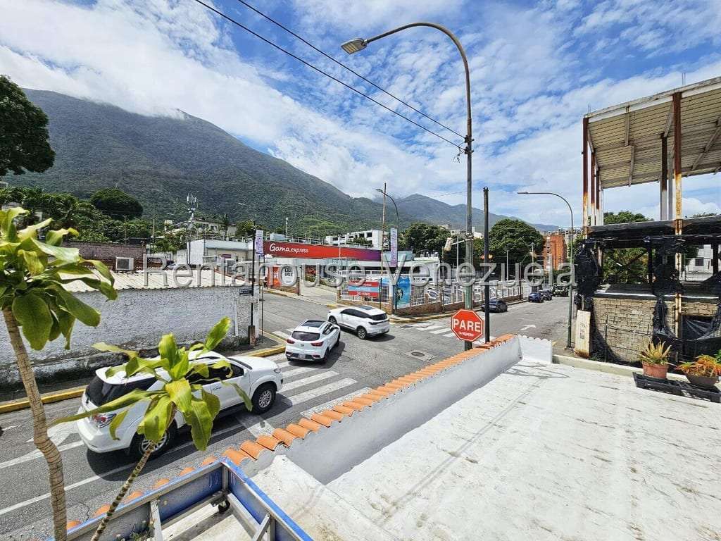 Local comercial en Los Palos Grandes, Caracas