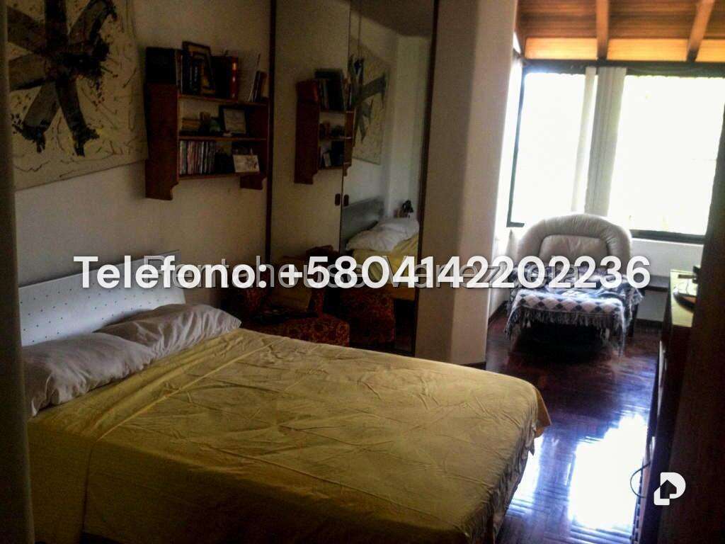 Casa en Lomas de La Lagunita, Caracas – 25