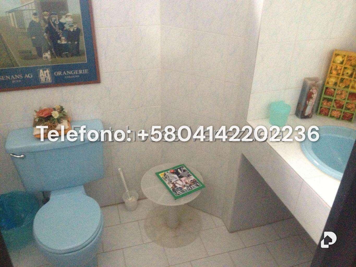 Casa en Lomas de La Lagunita, Caracas – 38