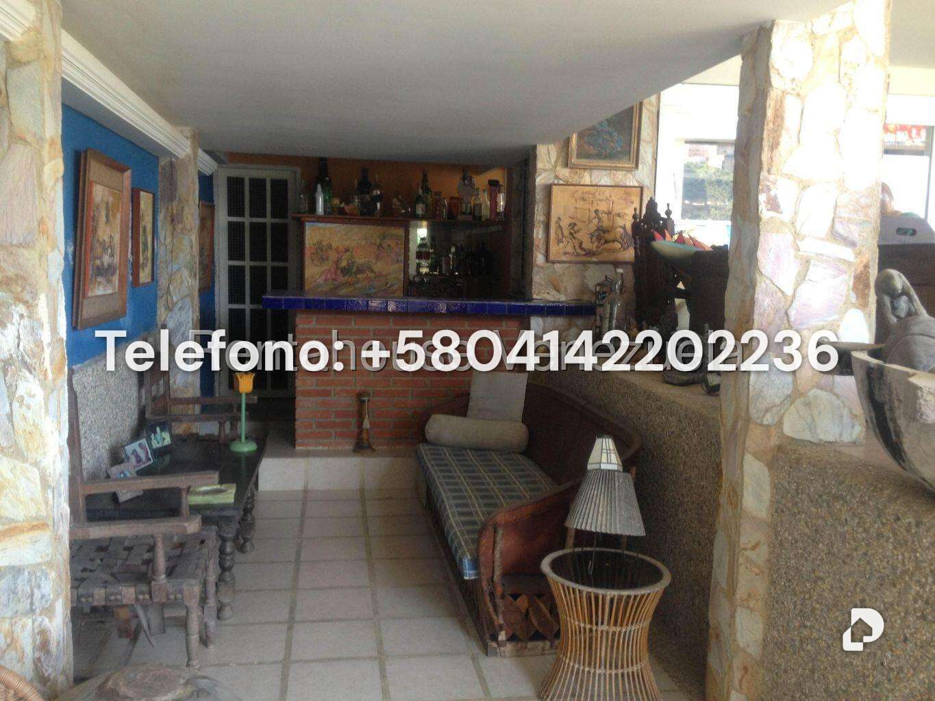 Casa en Lomas de La Lagunita, Caracas – 19