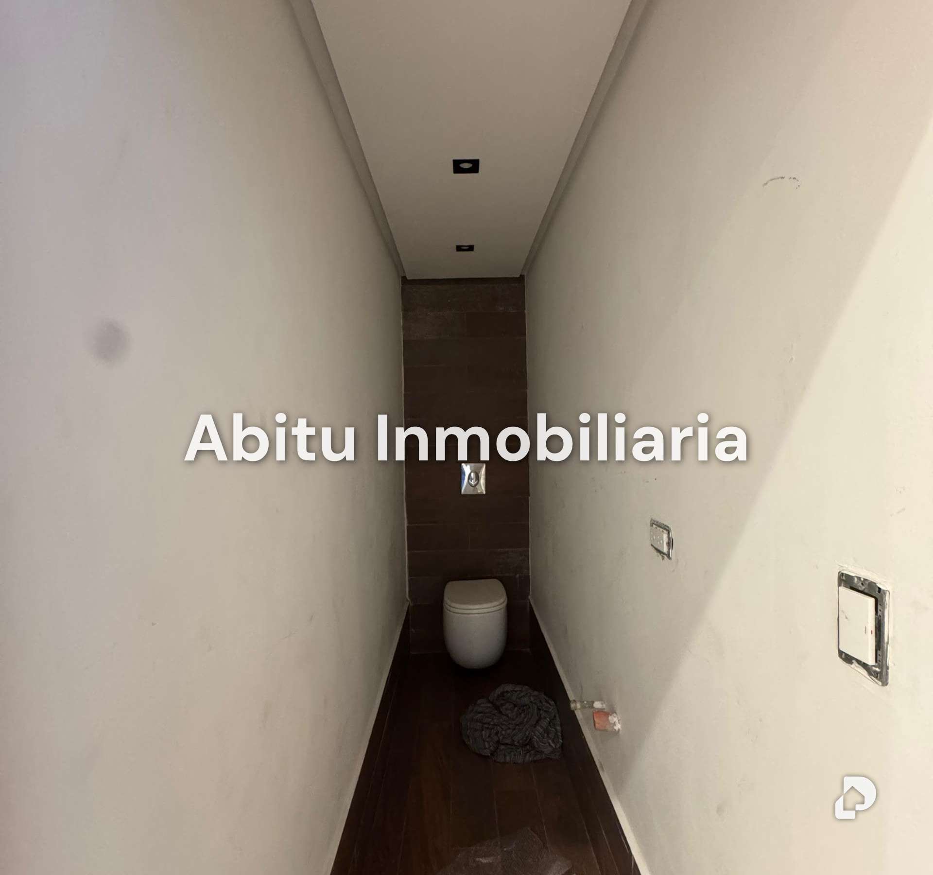 Local comercial en Las Mercedes, Caracas – 13