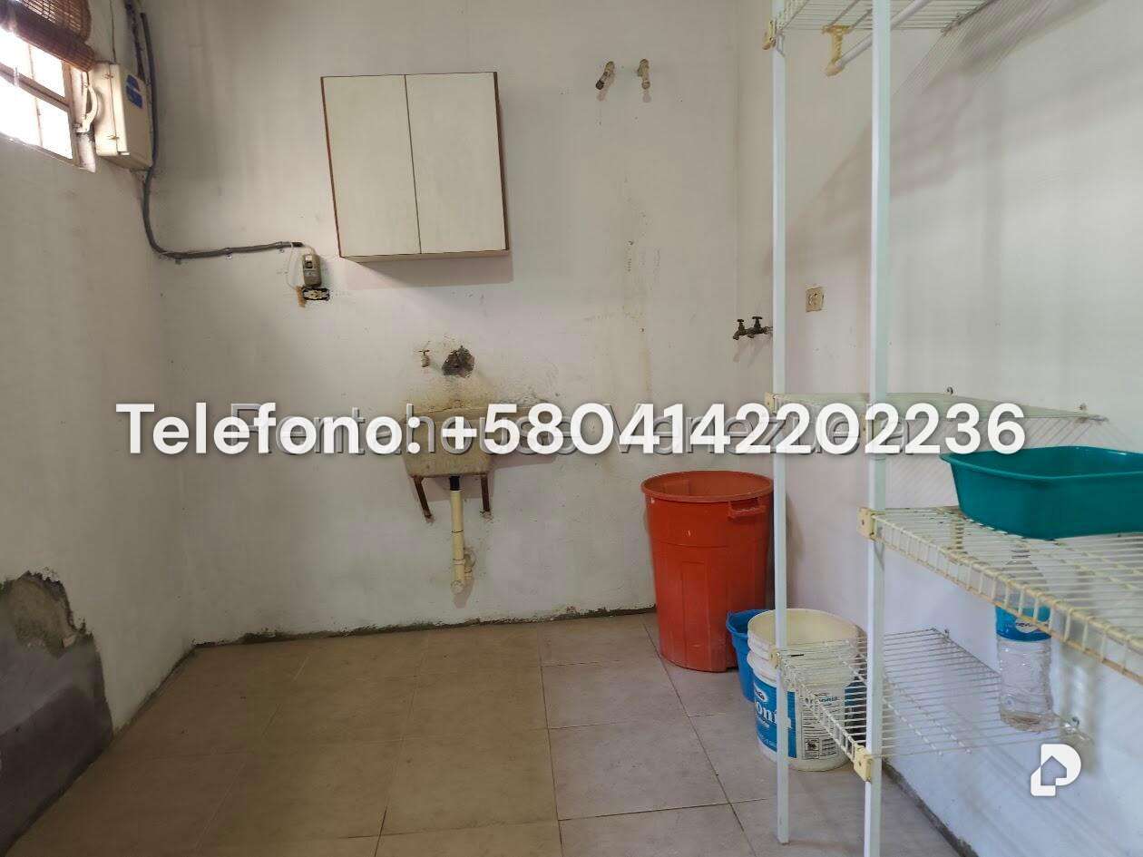 Casa en La California Sur, Caracas – 12