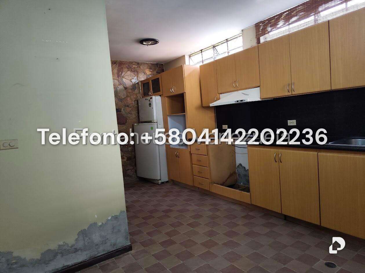 Casa en La California Sur, Caracas – 11