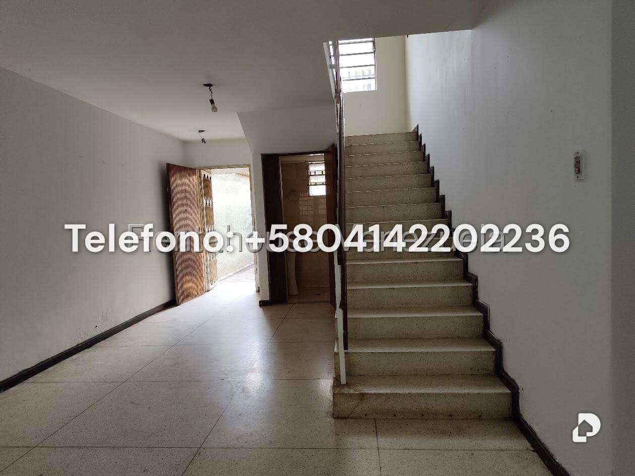 Casa en La California Sur, Caracas – 14