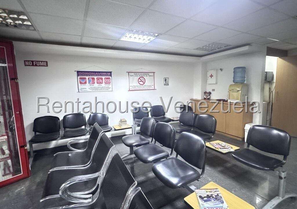 Local comercial en La Urbina, Caracas