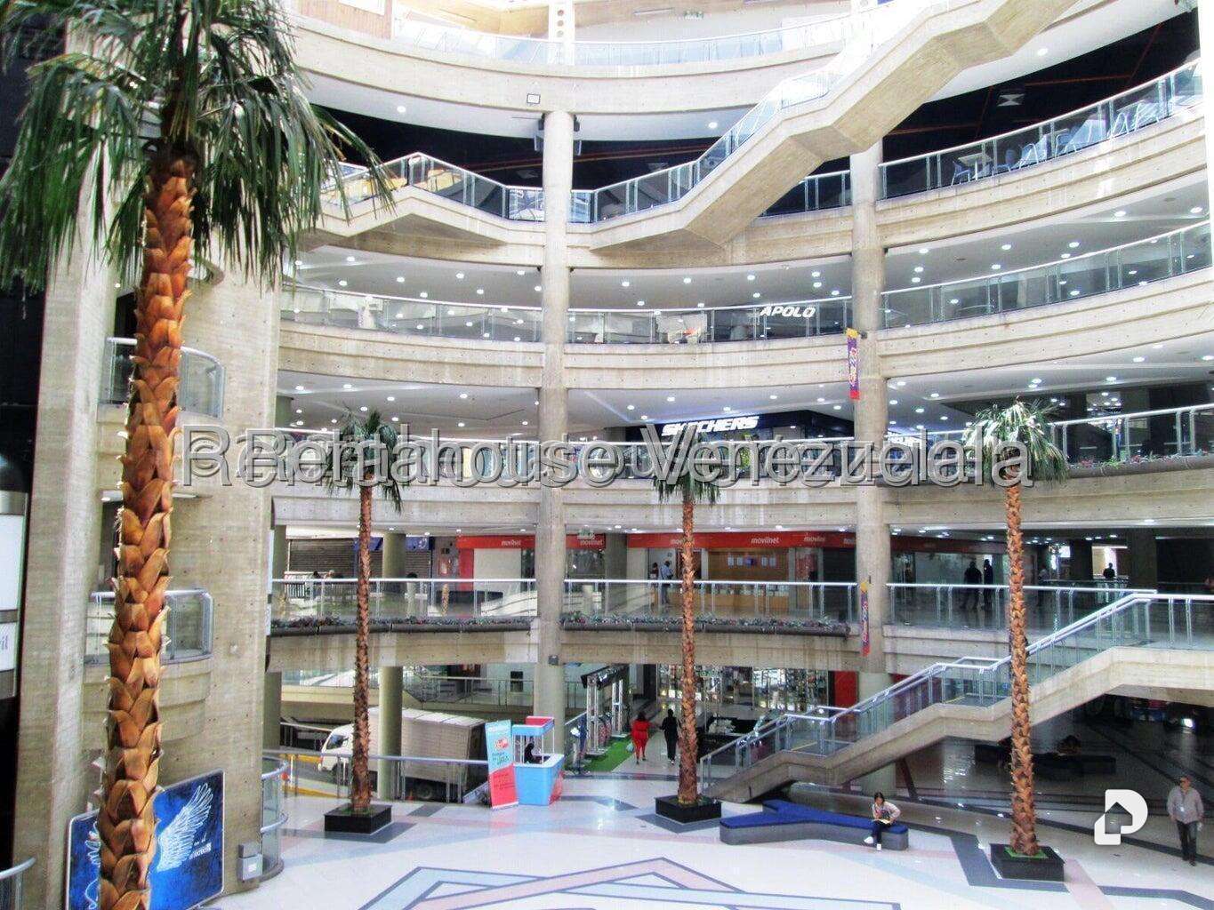 Local comercial en El Recreo, Caracas – 14