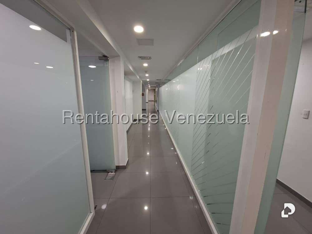 Galpón en Boleíta Sur, Caracas – 14