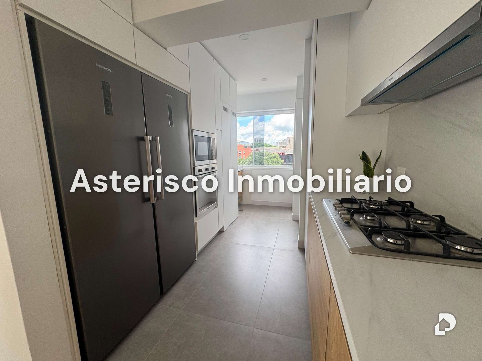 Apartamento en Altamira, Caracas – 13
